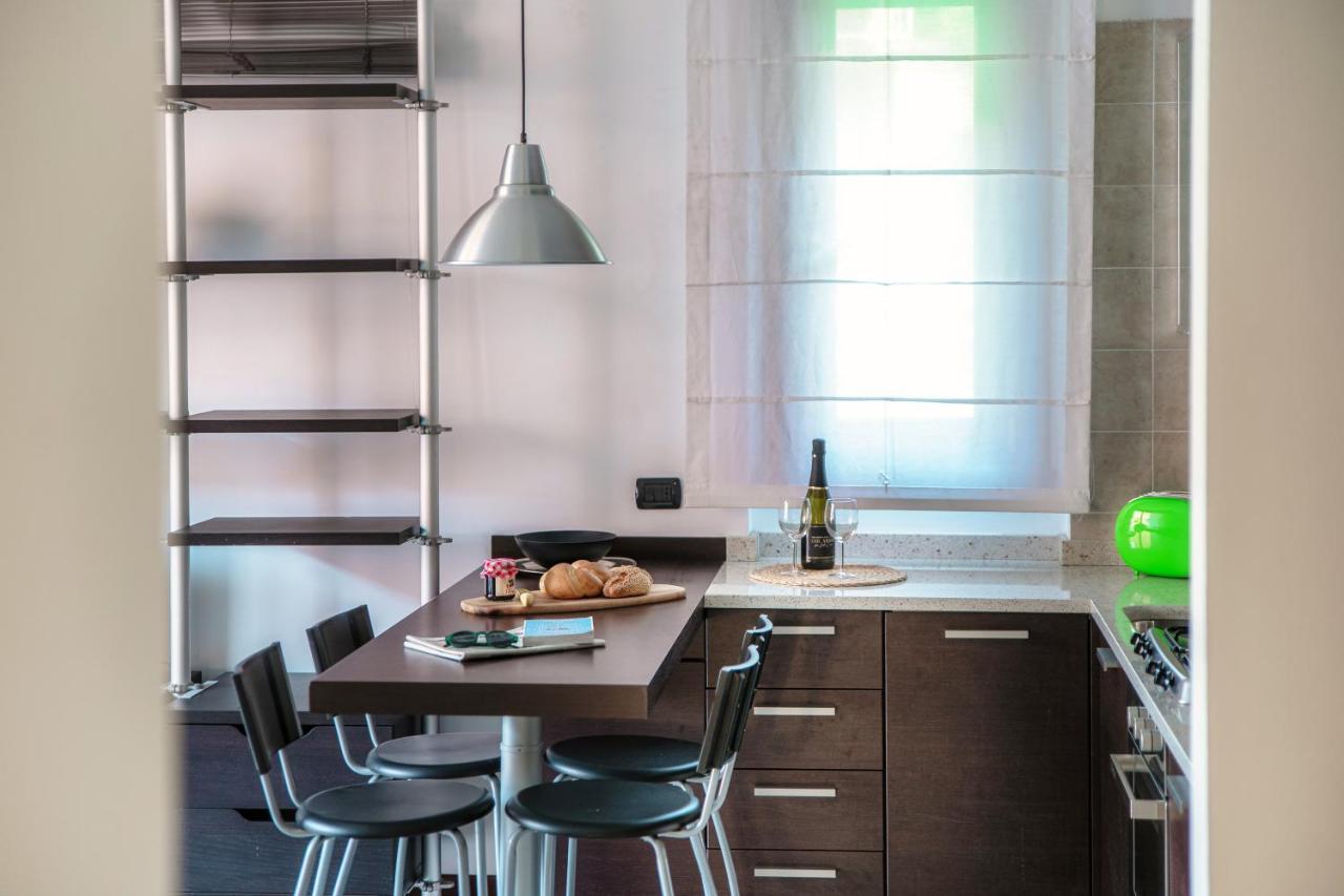 Joivy Splendid Flat W Terrace Near Lake Como Buitenkant foto